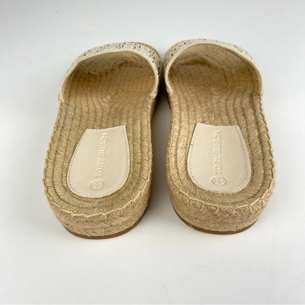 HOST PICK 🎉 TORY BURCH ‘TORY’ WOVEN SLIDES